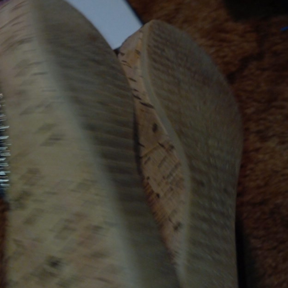 Sandals - Picture 3 of 3